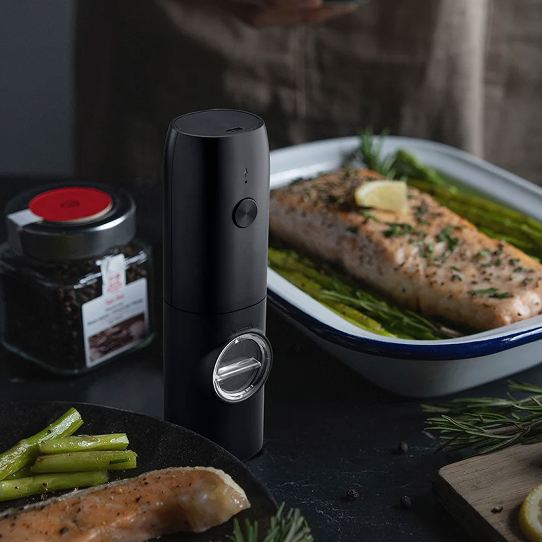 USB Rechargeable Salt and Pepper Grinder