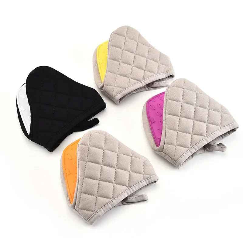 Left & Right Hand Silicone Heat Insulation Oven Gloves