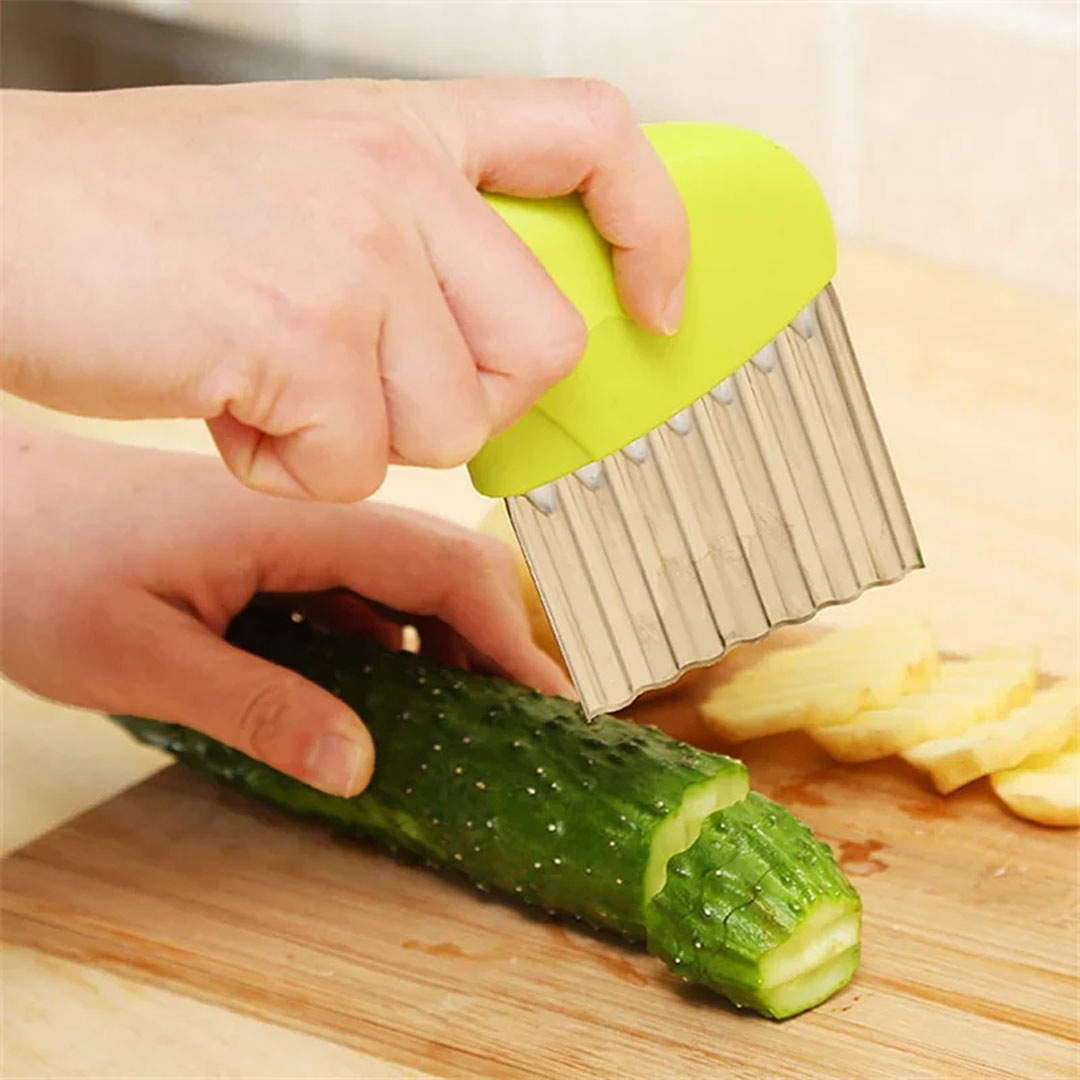 Wrinkled Vegetables Wave Slicer - Unique Cutting Tool