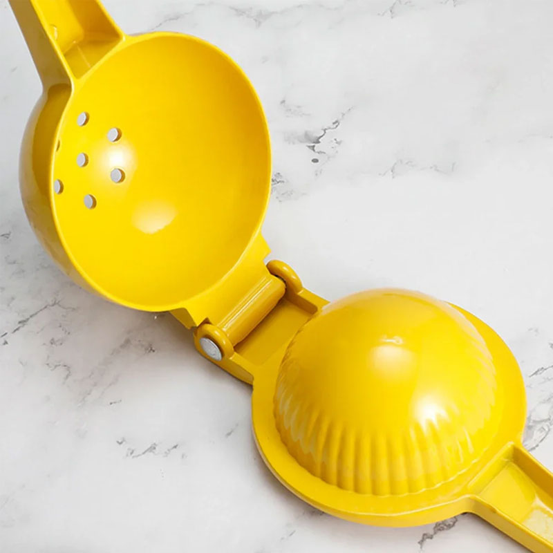 Hand Pressed Manual Lemon Squeezer - Easy Citrus Juicer